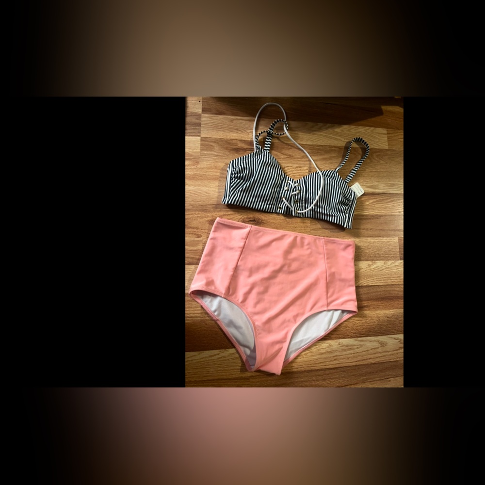 🔴 ⭐️ White and Black Striped Bikini pink high waisted Bottom